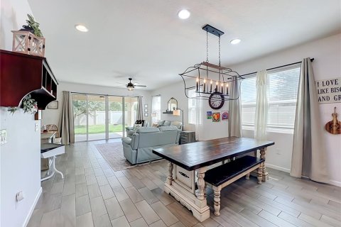 Villa ou maison à vendre à Groveland, Floride: 4 chambres, 179.12 m2 № 2408259 - photo 8
