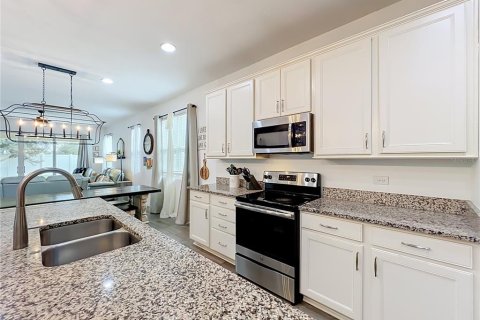 Villa ou maison à vendre à Groveland, Floride: 4 chambres, 179.12 m2 № 2408259 - photo 9