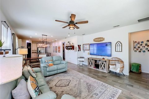 Villa ou maison à vendre à Groveland, Floride: 4 chambres, 179.12 m2 № 2408259 - photo 13