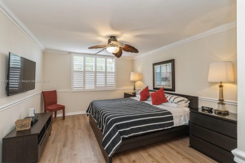 Condo in Aventura, Florida, 3 bedrooms  № 1399903 - photo 13