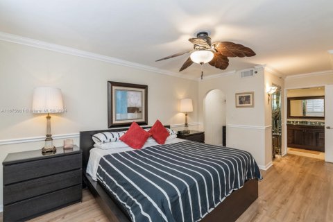 Condo in Aventura, Florida, 3 bedrooms  № 1399903 - photo 14