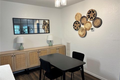 Condominio en venta en Lakewood Ranch, Florida, 1 dormitorio, 69.86 m2 № 2166015 - foto 4