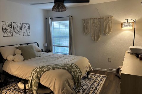 Condominio en venta en Lakewood Ranch, Florida, 1 dormitorio, 69.86 m2 № 2166015 - foto 5