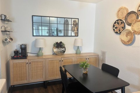 Condominio en venta en Lakewood Ranch, Florida, 1 dormitorio, 69.86 m2 № 2166015 - foto 7