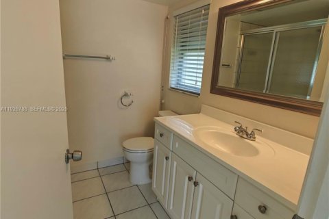 Condominio en alquiler en Coral Springs, Florida, 2 dormitorios, 74.79 m2 № 1992242 - foto 21