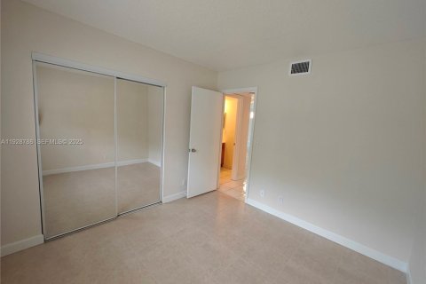 Condominio en alquiler en Coral Springs, Florida, 2 dormitorios, 74.79 m2 № 1992242 - foto 26