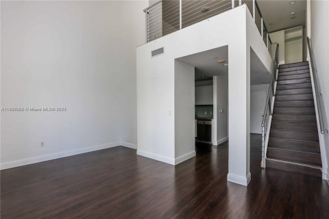 Condo in Miami, Florida, 1 bedroom  № 2081573 - photo 12