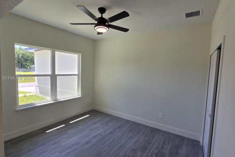 Villa ou maison à vendre à Palm Bay, Floride: 4 chambres, 171.87 m2 № 2055924 - photo 3