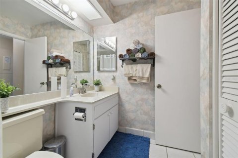 Condo in Port Richey, Florida, 2 bedrooms  № 1587525 - photo 26