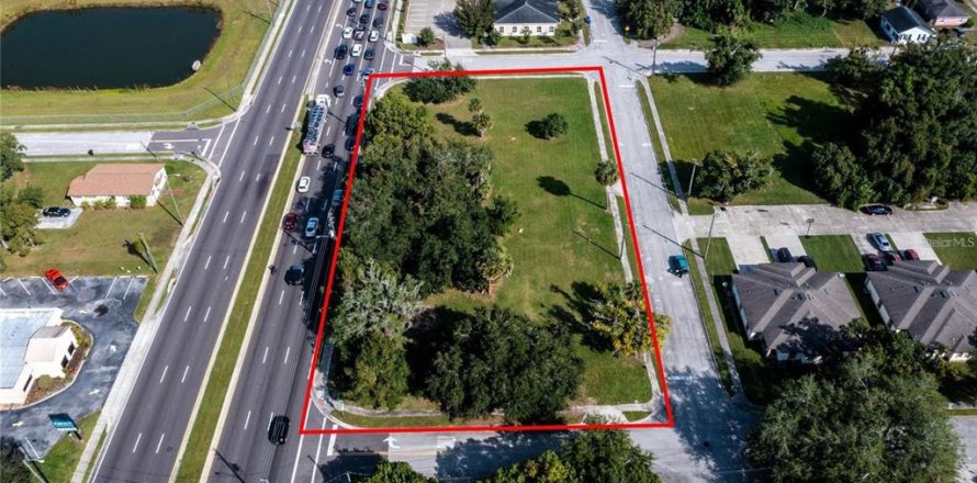 Terreno en Kissimmee, Florida № 1449894