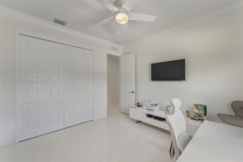 Villa ou maison à vendre à Homestead, Floride: 4 chambres, 241.45 m2 № 2153371 - photo 17