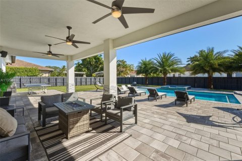Villa ou maison à vendre à Homestead, Floride: 4 chambres, 241.45 m2 № 2153371 - photo 21