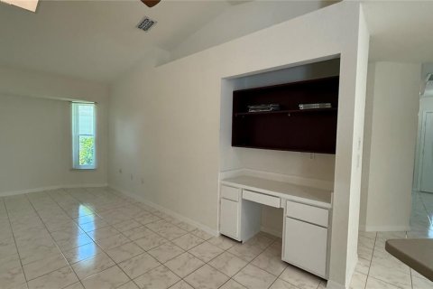 Casa en alquiler en Punta Gorda, Florida, 3 dormitorios, 177.44 m2 № 1917058 - foto 4
