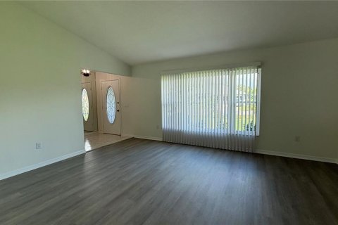 Casa en alquiler en Punta Gorda, Florida, 3 dormitorios, 177.44 m2 № 1917058 - foto 8