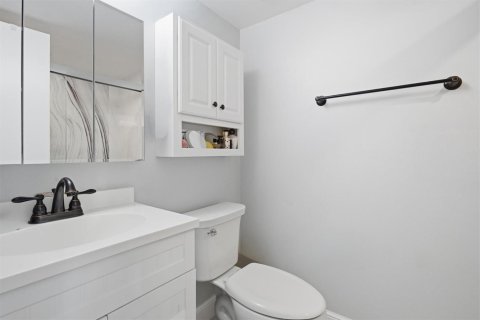 Condominio en venta en Lauderhill, Florida, 3 dormitorios, 164.44 m2 № 2182237 - foto 23