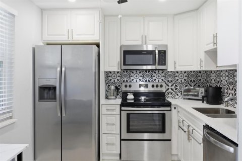 Condominio en venta en Lauderhill, Florida, 3 dormitorios, 164.44 m2 № 2182237 - foto 15
