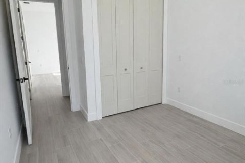 Villa ou maison à vendre à Port Charlotte, Floride: 4 chambres, 162.02 m2 № 2214062 - photo 12