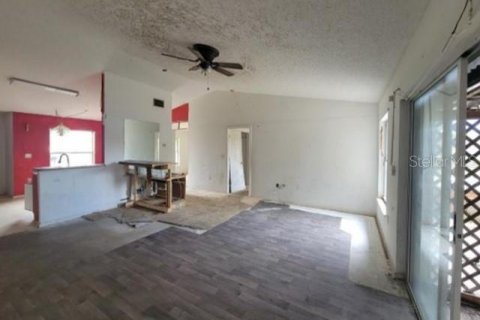 House in Kissimmee, Florida 3 bedrooms, 131.36 sq.m. № 2210315 - photo 4