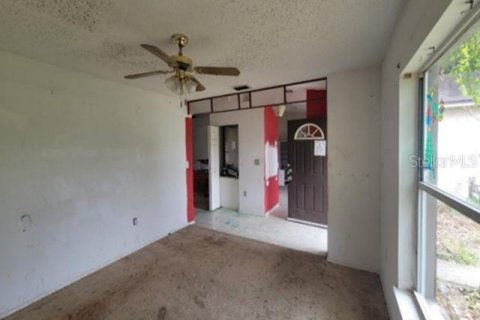 House in Kissimmee, Florida 3 bedrooms, 131.36 sq.m. № 2210315 - photo 5
