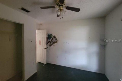 House in Kissimmee, Florida 3 bedrooms, 131.36 sq.m. № 2210315 - photo 9