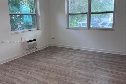 Casa en alquiler en Miami, Florida, 1 dormitorio, 51.1 m2 № 2085161 - foto 5