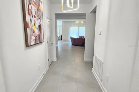 House in Four Corners, Florida 4 bedrooms, 238.85 sq.m. № 2197343 - photo 7