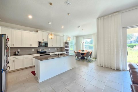 House in Four Corners, Florida 4 bedrooms, 238.85 sq.m. № 2197343 - photo 14