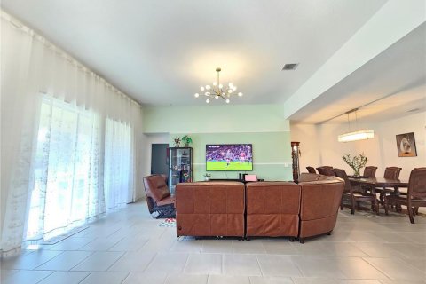 House in Four Corners, Florida 4 bedrooms, 238.85 sq.m. № 2197343 - photo 10