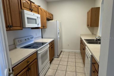 Copropriété à louer à Orlando, Floride: 3 chambres, 118.54 m2 № 2419247 - photo 7
