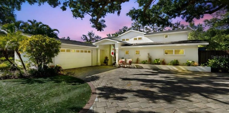 Casa en Tampa, Florida 4 dormitorios, 273.23 m2 № 1806603