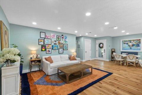 Casa en venta en Tampa, Florida, 4 dormitorios, 273.23 m2 № 1806603 - foto 24