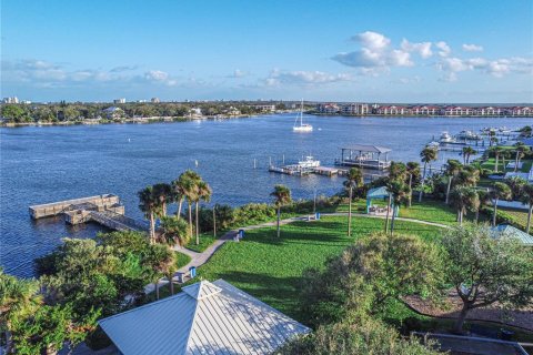 Villa ou maison à vendre à New Smyrna Beach, Floride: 3 chambres, 88.44 m2 № 1736626 - photo 17