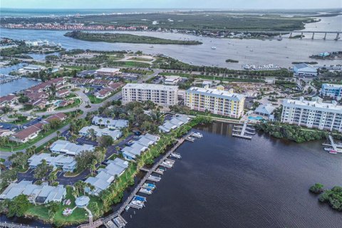 Villa ou maison à vendre à New Smyrna Beach, Floride: 3 chambres, 88.44 m2 № 1736626 - photo 21
