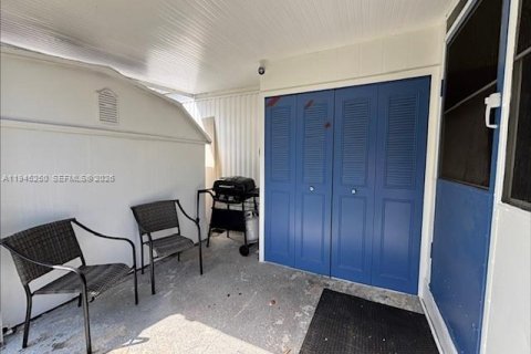 Apartamento en alquiler en Pembroke Park, Florida, 2 dormitorios № 2057618 - foto 11