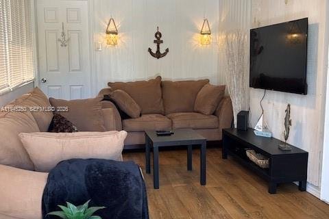 Apartamento en alquiler en Pembroke Park, Florida, 2 dormitorios № 2057618 - foto 8