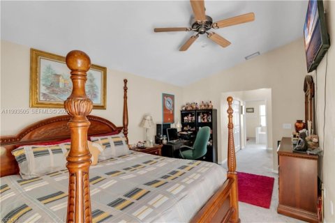 Casa en venta en Lehigh Acres, Florida, 3 dormitorios, 157.66 m2 № 2056305 - foto 14