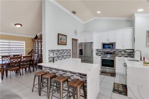 Casa en venta en Lehigh Acres, Florida, 3 dormitorios, 157.66 m2 № 2056305 - foto 10