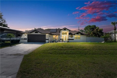 Casa en venta en Lehigh Acres, Florida, 3 dormitorios, 157.66 m2 № 2056305 - foto 3