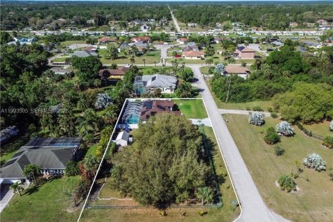 Casa en venta en Lehigh Acres, Florida, 3 dormitorios, 157.66 m2 № 2056305 - foto 28