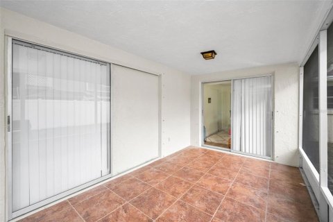 House in Tarpon Springs, Florida 3 bedrooms, 166.95 sq.m. № 2122293 - photo 26
