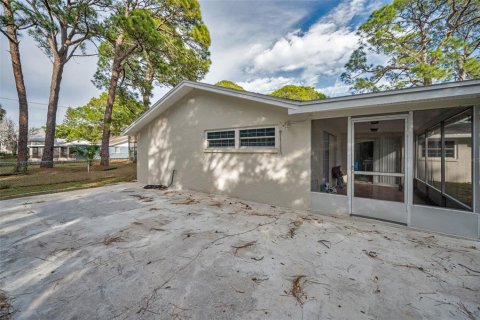 House in Tarpon Springs, Florida 3 bedrooms, 166.95 sq.m. № 2122293 - photo 28