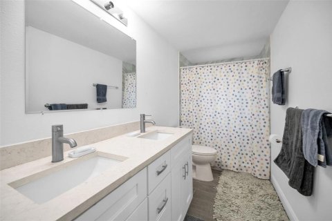 House in Tarpon Springs, Florida 3 bedrooms, 166.95 sq.m. № 2122293 - photo 17