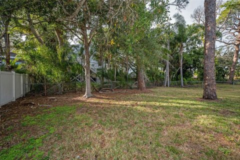 House in Tarpon Springs, Florida 3 bedrooms, 166.95 sq.m. № 2122293 - photo 30