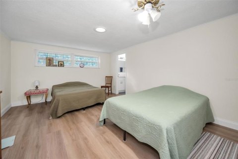 House in Tarpon Springs, Florida 3 bedrooms, 166.95 sq.m. № 2122293 - photo 14