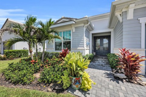 House in Port St. Lucie, Florida 2 bedrooms, 218.69 sq.m. № 2389828 - photo 2