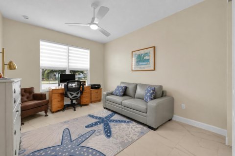 House in Port St. Lucie, Florida 2 bedrooms, 218.69 sq.m. № 2389828 - photo 17