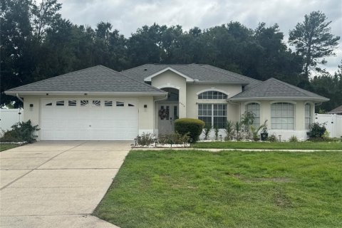 Villa ou maison à Ocala, Floride 3 chambres, 155.7 m2 № 2427037