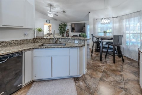 Villa ou maison à vendre à Ocala, Floride: 3 chambres, 155.7 m2 № 2427037 - photo 13