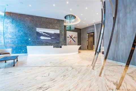 Condominio en alquiler en Miami, Florida, 2 dormitorios № 2078056 - foto 23