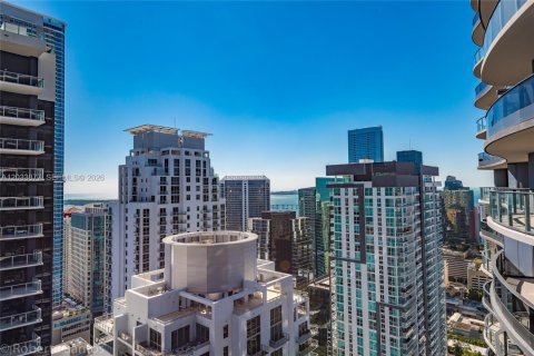 Condominio en alquiler en Miami, Florida, 2 dormitorios № 2078056 - foto 24